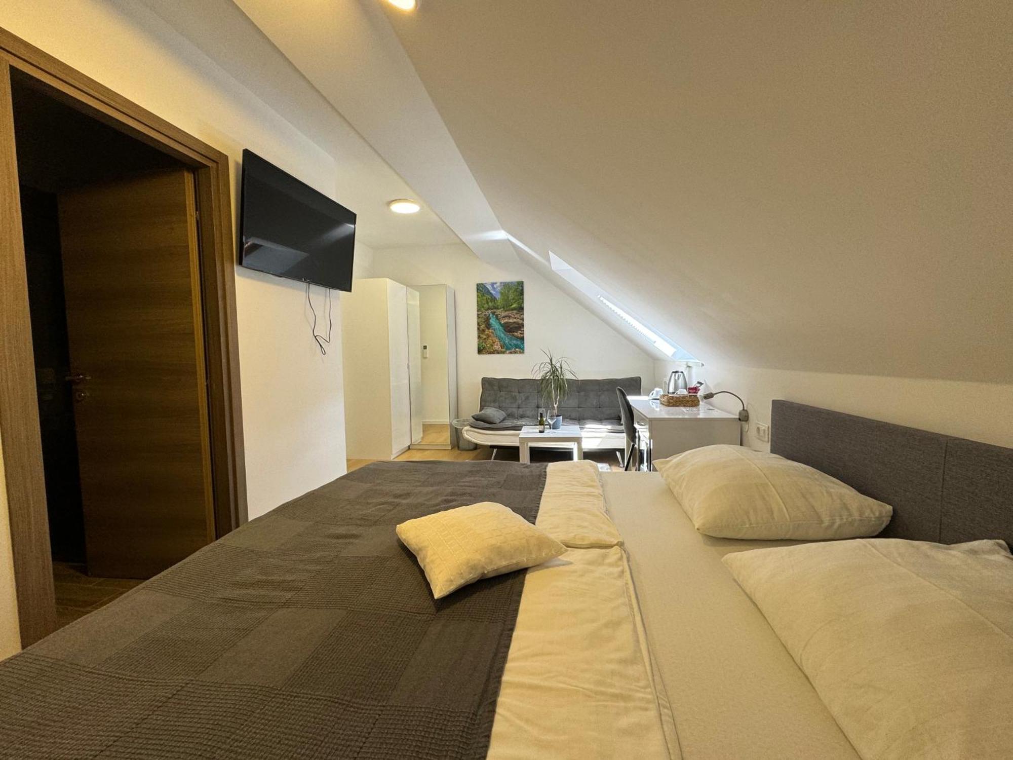 Gostisce Sovdat Bovec Extérieur photo
